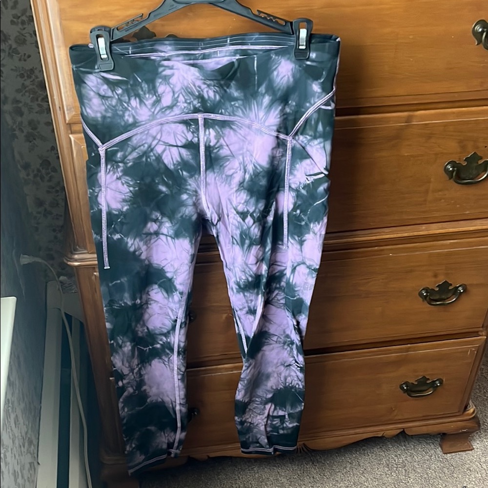 Lululemon Tie-Dye Leggings size 10
